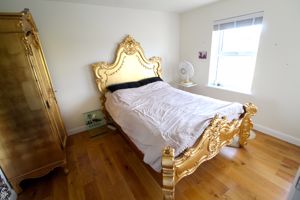 Bedroom- click for photo gallery
